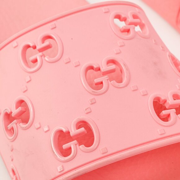 Gucci Pink Rubber GG Slide Sandals - Picture 7 of 9